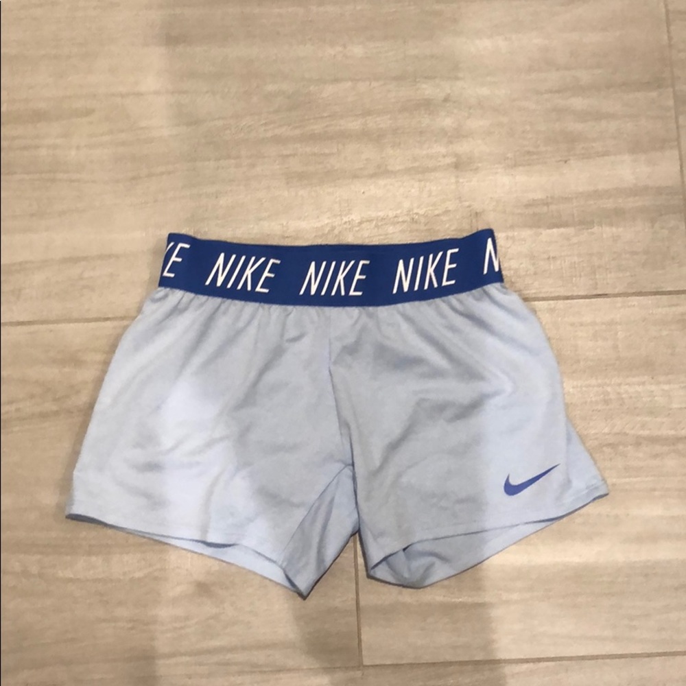 💙Blue Nike athletic shorts